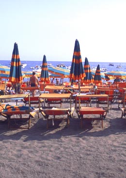 pay beach at positano